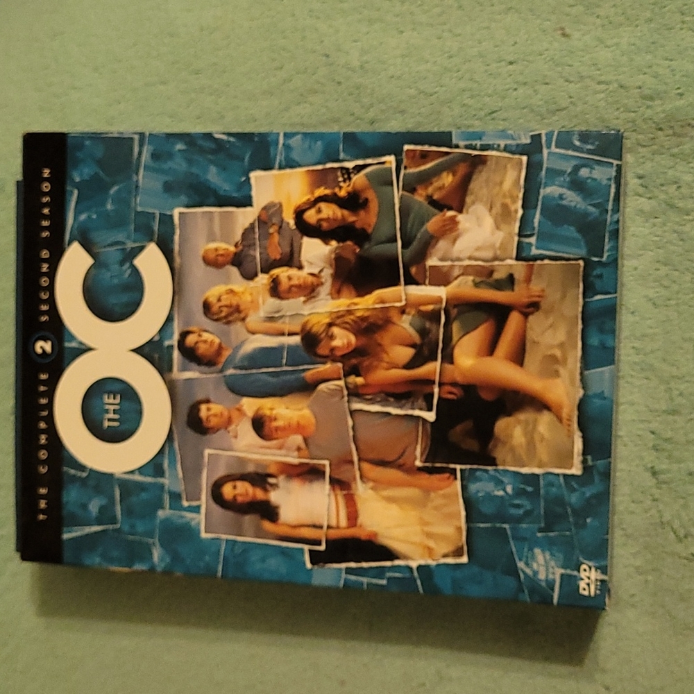 The OC complete second season DVD set, good condition